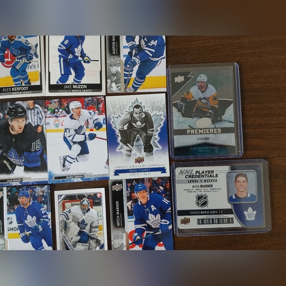 Toronto Maple Leafs 32 hockey card lot - Picture 4 of 6